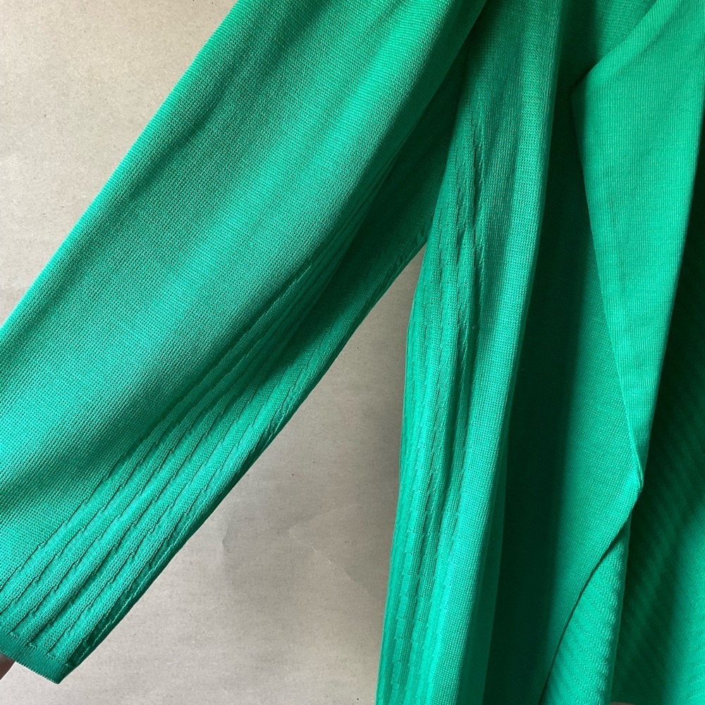 Ming Wang cardigan. Open front. Green. Size 1X - Picture 2 of 11